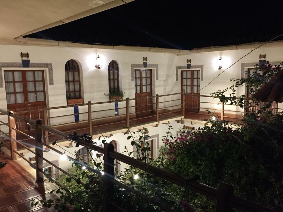 La Escondida Hostal Sucre Buitenkant foto